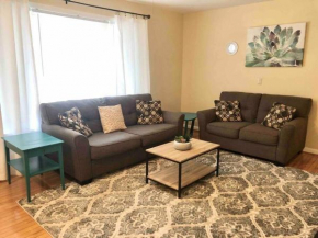 *Welcoming Cary Townhome*King Bed*Long Term Stays*